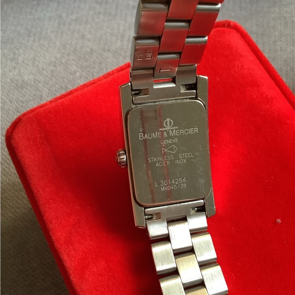Ladies BAUME&MERCIER HAMPTON stainless steel watch 🔥🔥 - Picture 8 of 13